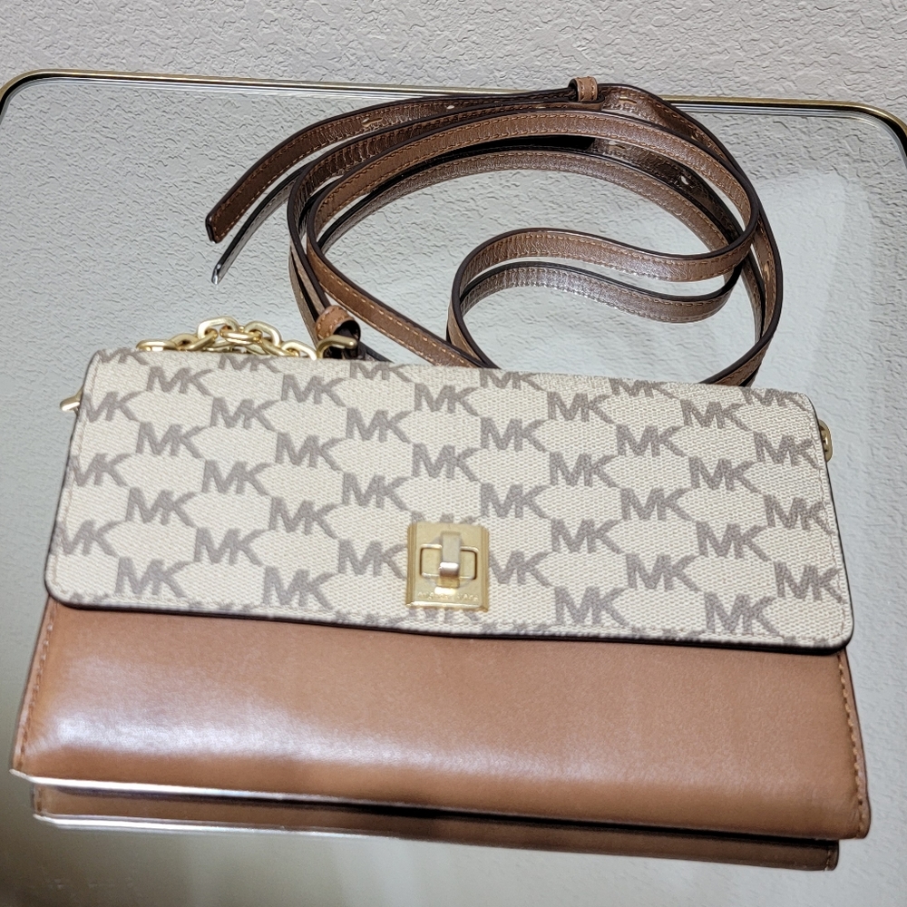 Michael Kors XL Chain Purse